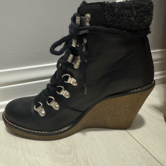 Town Shoes Leather Wedge Heel Black Winter Ankle Bootie - Picture 8 of 10